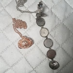 Unique locket Silvertone NWOT